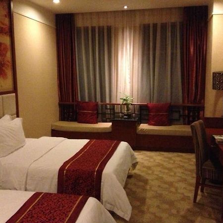 Hongyadong Hotel Чунцин Экстерьер фото