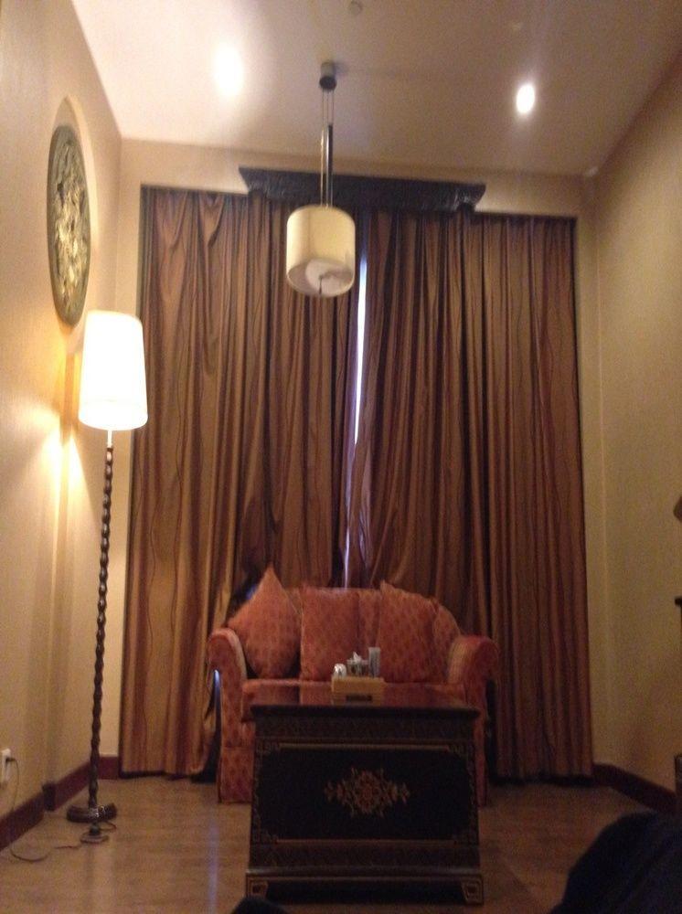 Hongyadong Hotel Чунцин Экстерьер фото