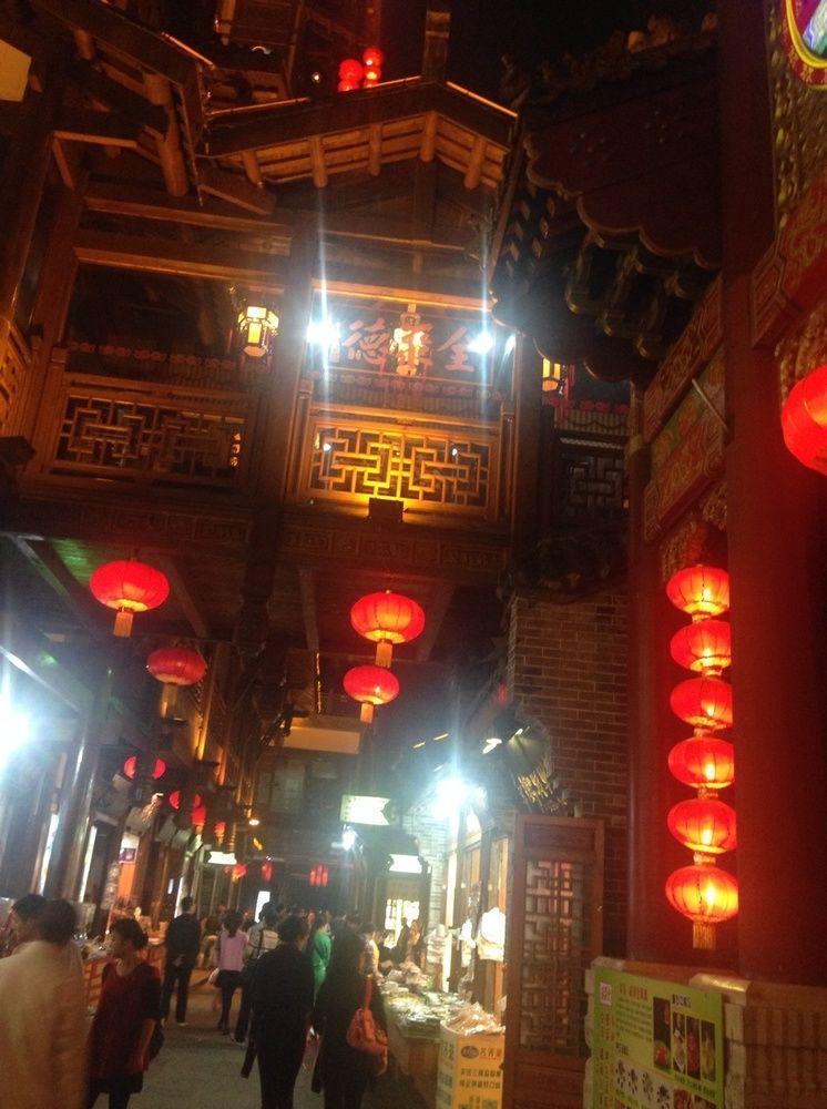 Hongyadong Hotel Чунцин Экстерьер фото