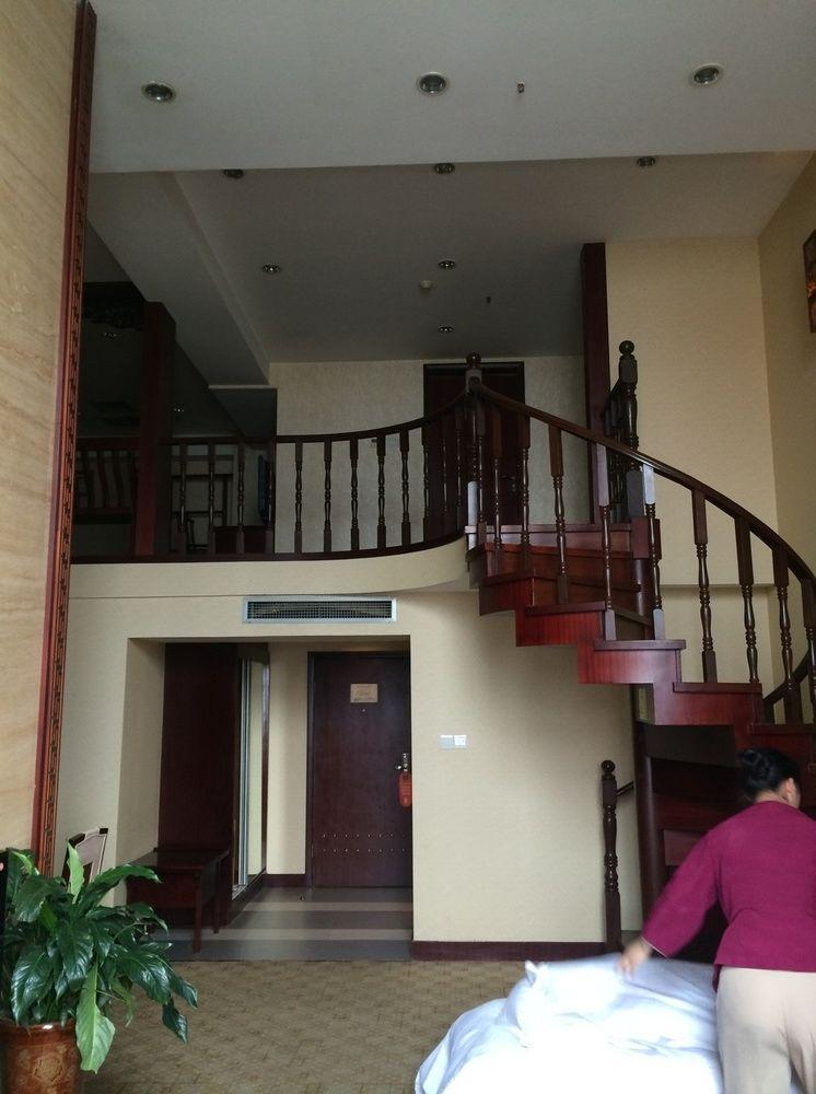Hongyadong Hotel Чунцин Экстерьер фото