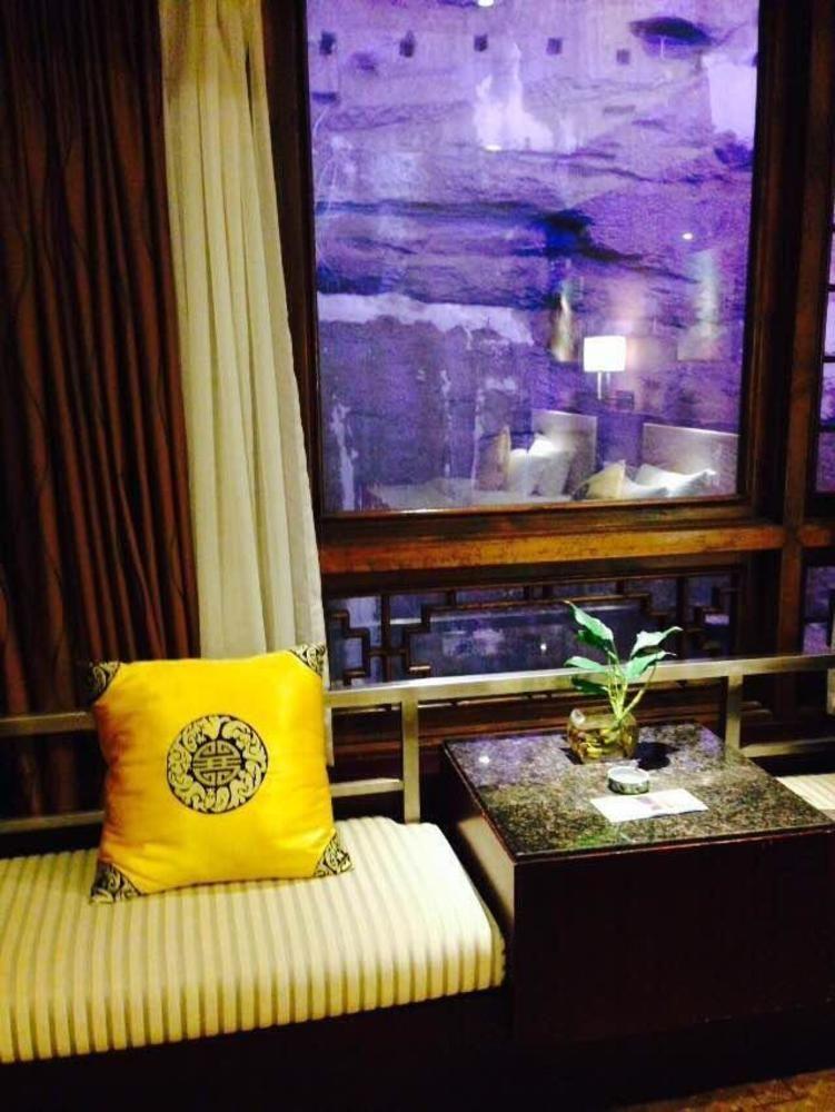 Hongyadong Hotel Чунцин Экстерьер фото